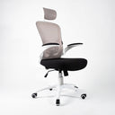 Silla de oficina blanca ergonómica certificada UNI EN 1335 con reposabrazos plegables, reposacabezas oscilante y soporte lumbar - Zik